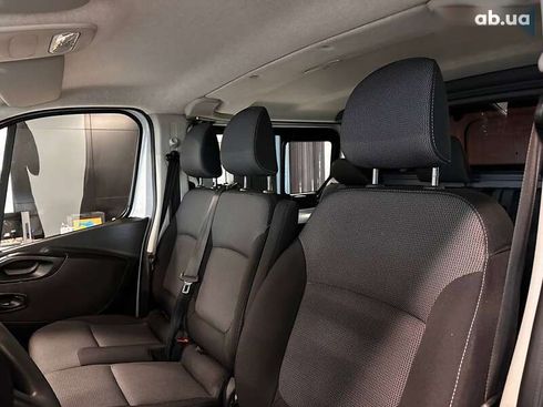 Renault Trafic 2021 - фото 15