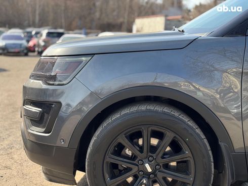 Ford Explorer 2016 серый - фото 6