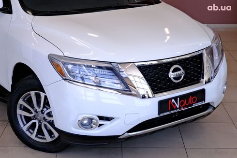 Nissan Pathfinder 2015 белый - фото 3