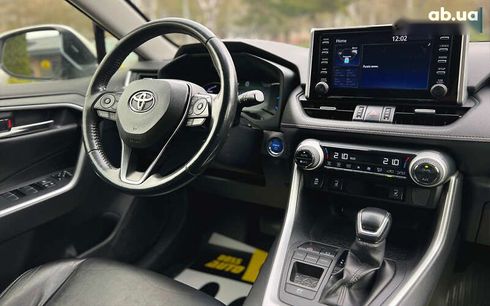 Toyota RAV4 2019 - фото 15