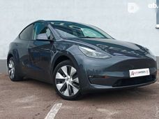 Продаж вживаних Tesla Model Y 2023 року - купити на Автобазарі