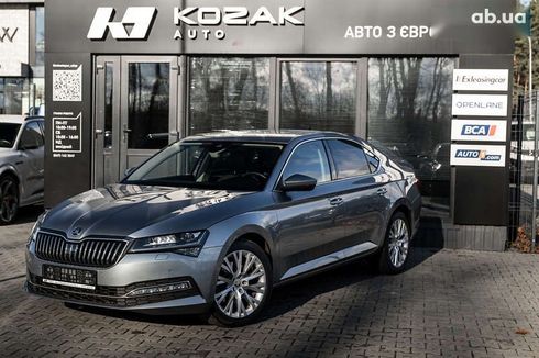 Skoda Superb 2020 - фото 2