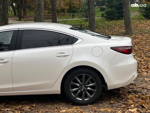 Mazda 6 2022 белый - фото 12
