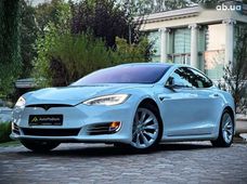 Продаж вживаних Tesla Model S 2017 року в Києві - купити на Автобазарі