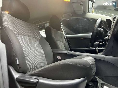 Toyota Avensis 2010 - фото 18