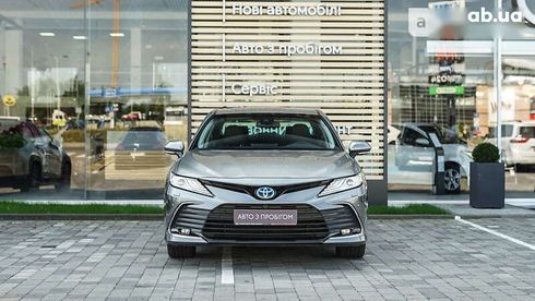 Toyota Camry 2022 - фото 5