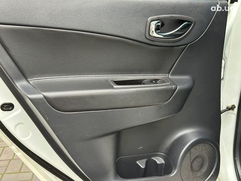 Renault Koleos 2011 белый - фото 15