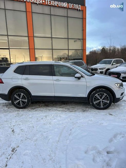 Volkswagen Tiguan 2018 - фото 3
