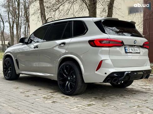 BMW X5 M 2021 - фото 18