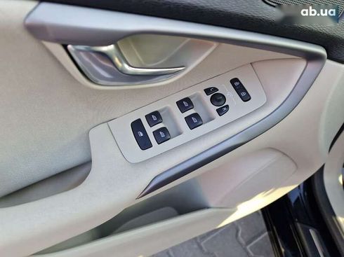 Volvo V40 2018 - фото 20