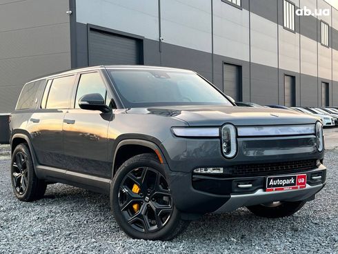 Rivian R1S 2023 серый - фото 35
