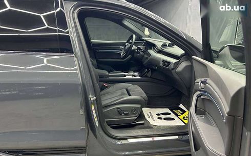Audi Q8 e-tron 2023 - фото 20