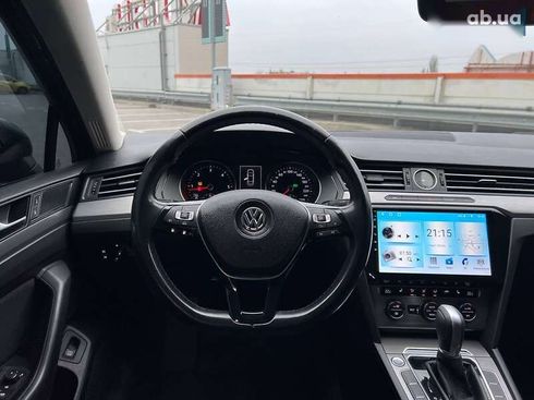 Volkswagen Passat 2018 - фото 22