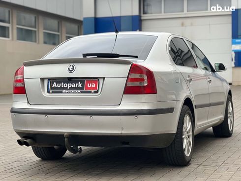 Skoda Octavia 2005 серый - фото 8