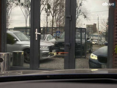 BMW 5 серия 2017 - фото 28