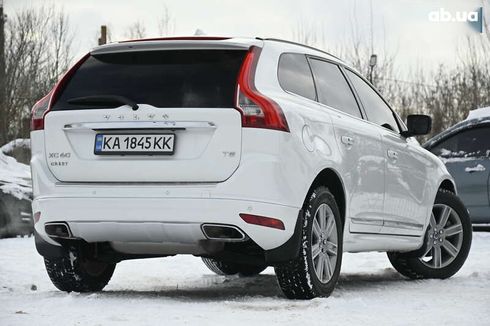 Volvo XC60 2017 - фото 14