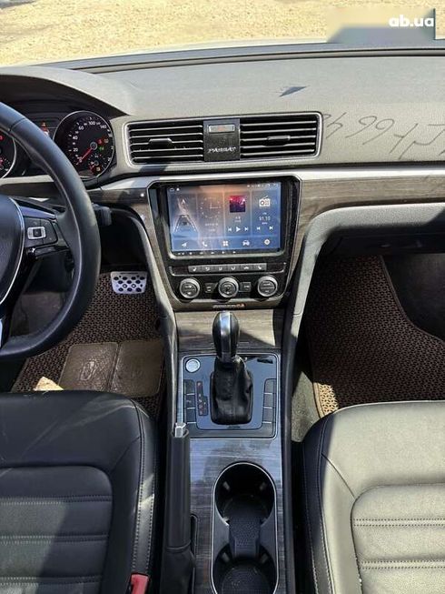 Volkswagen Passat 2018 - фото 23