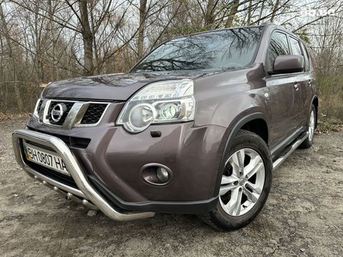Nissan X-Trail 2012 пурпурный - фото 2