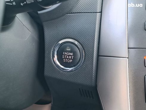 Toyota Auris 2007 красный - фото 26