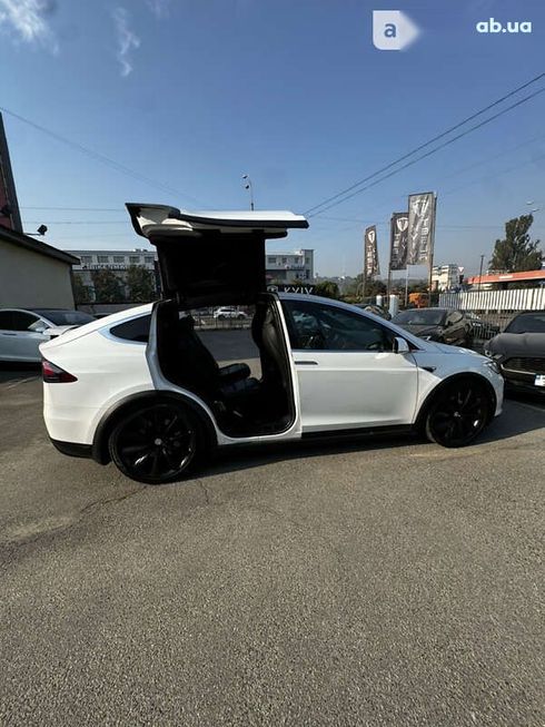 Tesla Model X 2019 - фото 17