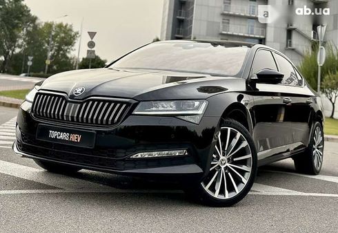 Skoda Superb 2020 - фото 3