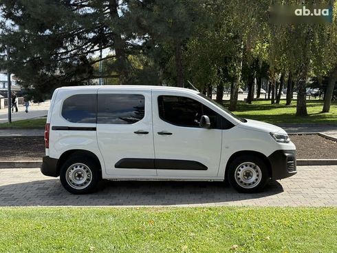 Citroёn Berlingo 2023 - фото 15
