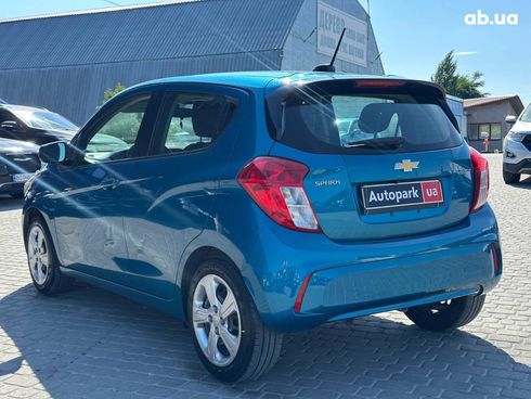 Chevrolet Spark 2019 синий - фото 6