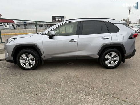 Toyota RAV4 2019 - фото 3