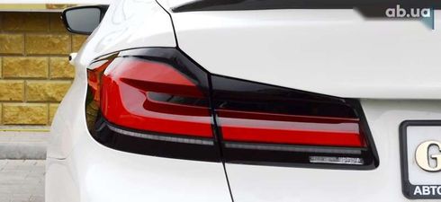 BMW 5 серия 2017 - фото 16