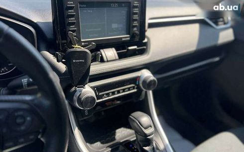 Toyota RAV4 2020 - фото 20