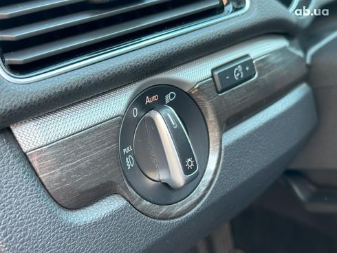 Volkswagen Passat 2016 черный - фото 15