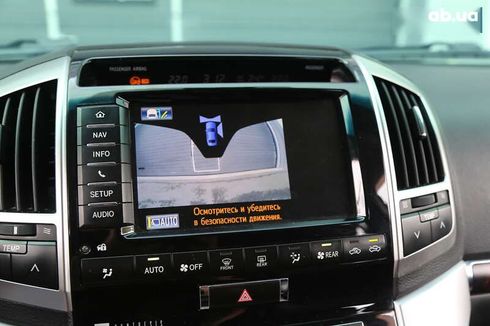Toyota Land Cruiser 2012 - фото 19