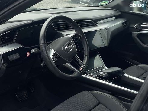 Audi e-tron S 2022 - фото 28