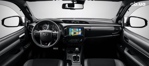 Toyota Hilux 2022 - фото 11