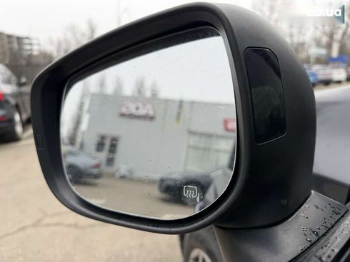 Subaru Forester 2019 - фото 15