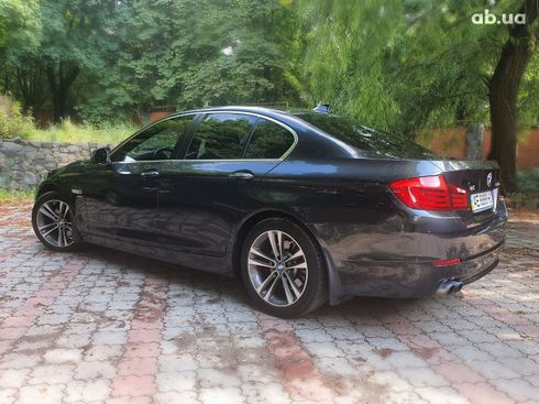 BMW 5 серия 2012 серый - фото 13
