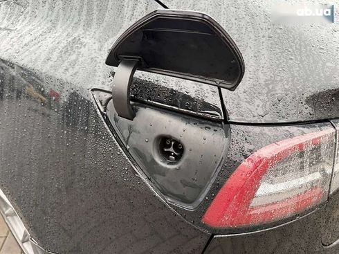 Tesla Model 3 2021 - фото 11
