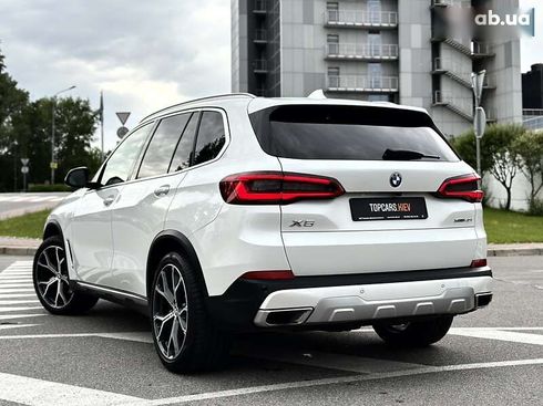 BMW X5 2018 - фото 8