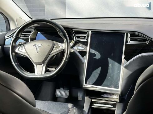 Tesla Model X 2017 - фото 19