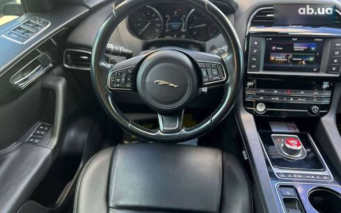 Jaguar F-Pace 2016 - фото 17