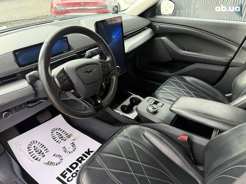 Ford Mustang Mach-E 2022 - фото 15