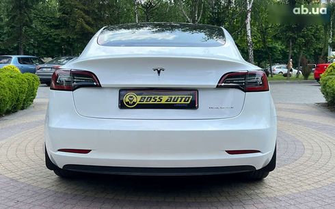Tesla Model 3 2022 - фото 6
