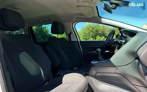 Peugeot 5008 2012 - фото 9