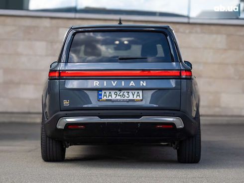 Rivian R1S 2023 - фото 3