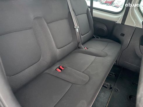 Renault Trafic 2019 белый - фото 33
