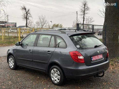 Skoda Fabia 2008 - фото 13