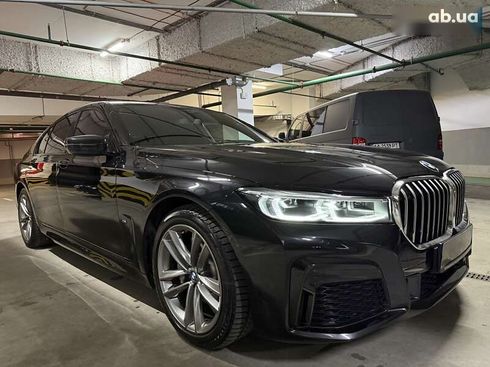 BMW 7 серия 2022 - фото 2