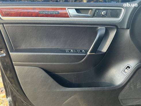 Volkswagen Touareg 2014 черный - фото 30