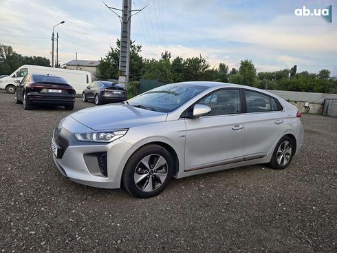 Hyundai Ioniq 2019 - фото 11