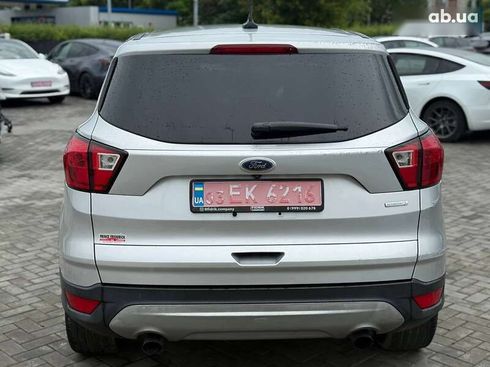 Ford Escape 2019 - фото 6
